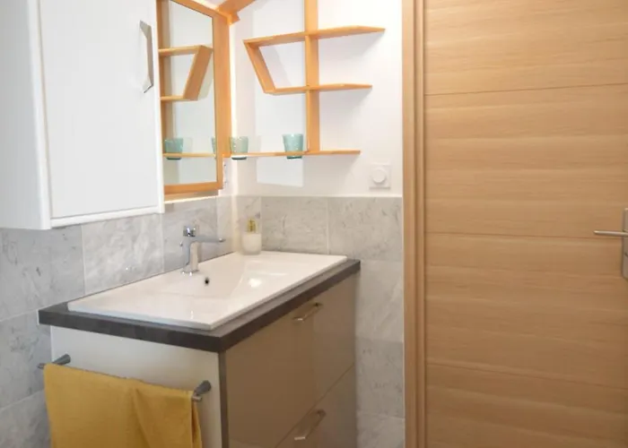 Neuf Centre Avec Stationnement Securise *